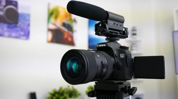 How to Use a Video Camera for Live Streaming (or DSLR as a Webcam!) 